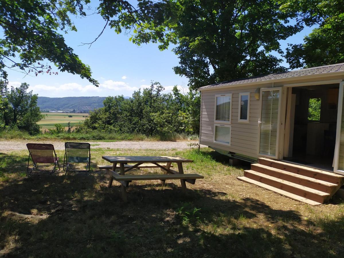 Camping Domaine De Senaud Albon الغرفة الصورة