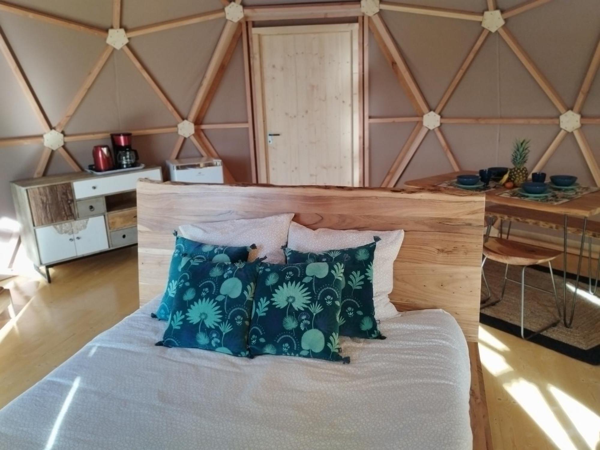 Camping Domaine De Senaud Albon المظهر الخارجي الصورة